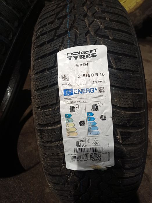 opony WR D4 215/60 R16 [99] H XL