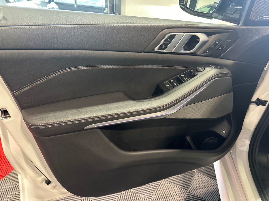 BMW X5 45e M Sport Pro Full extras IVA dedutível