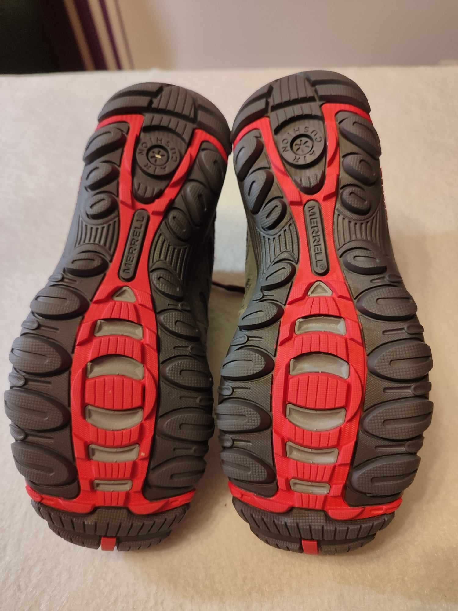 Sapatilha de Trilho MERRELL 37 NOVA