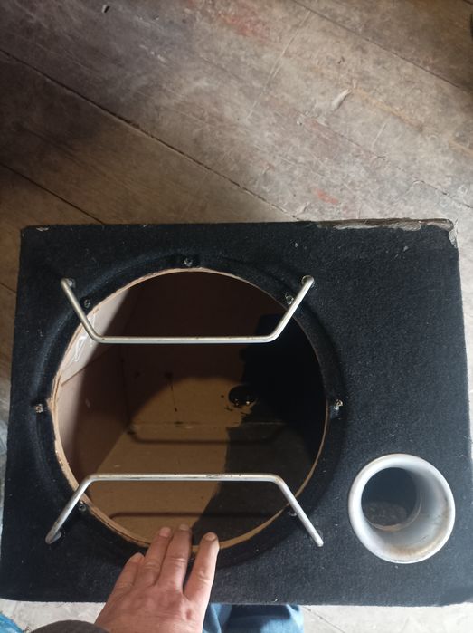 Sub JBL GT4-12 и усилитель к нему(blaupunkt 330watts)