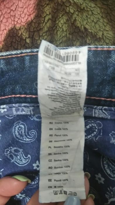 Шорты джинсовые пару раз одетые в идеальном состоянии!Колинс,оджи