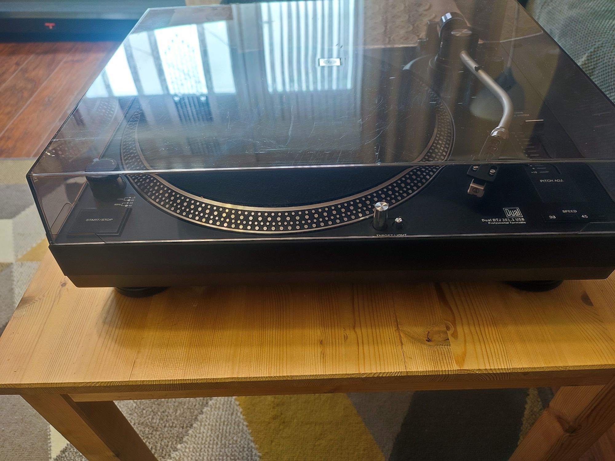 Gramofon Dual DTJ 301.1 USB
