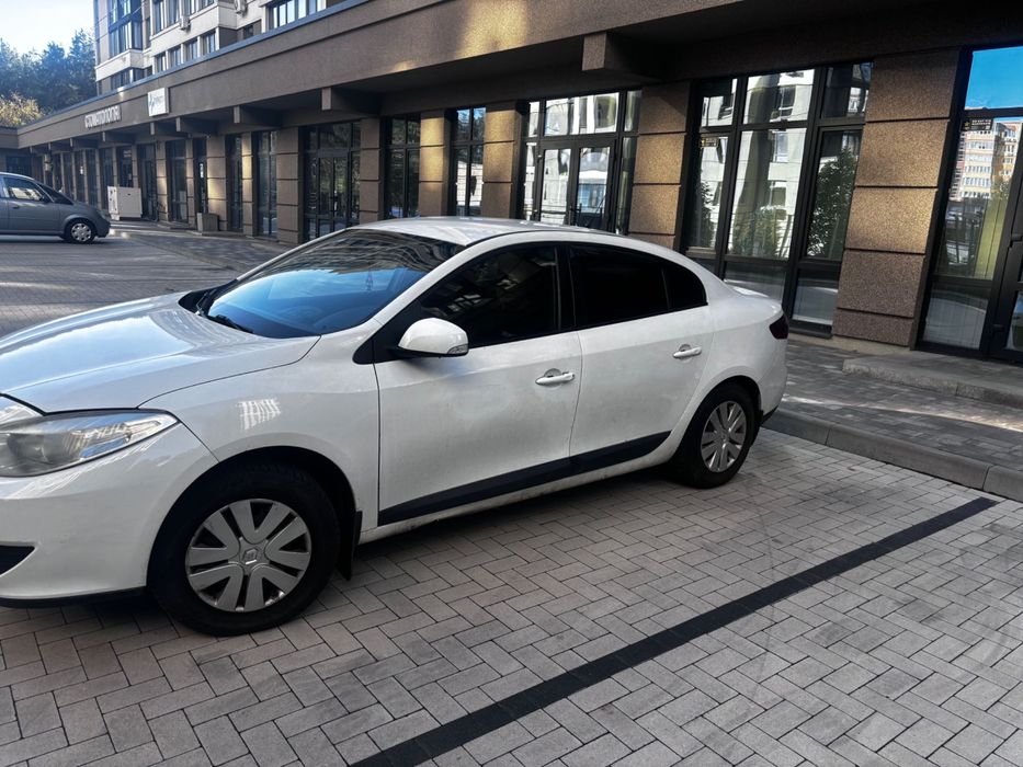 Продам власне авто Рено Флюенс 2011р