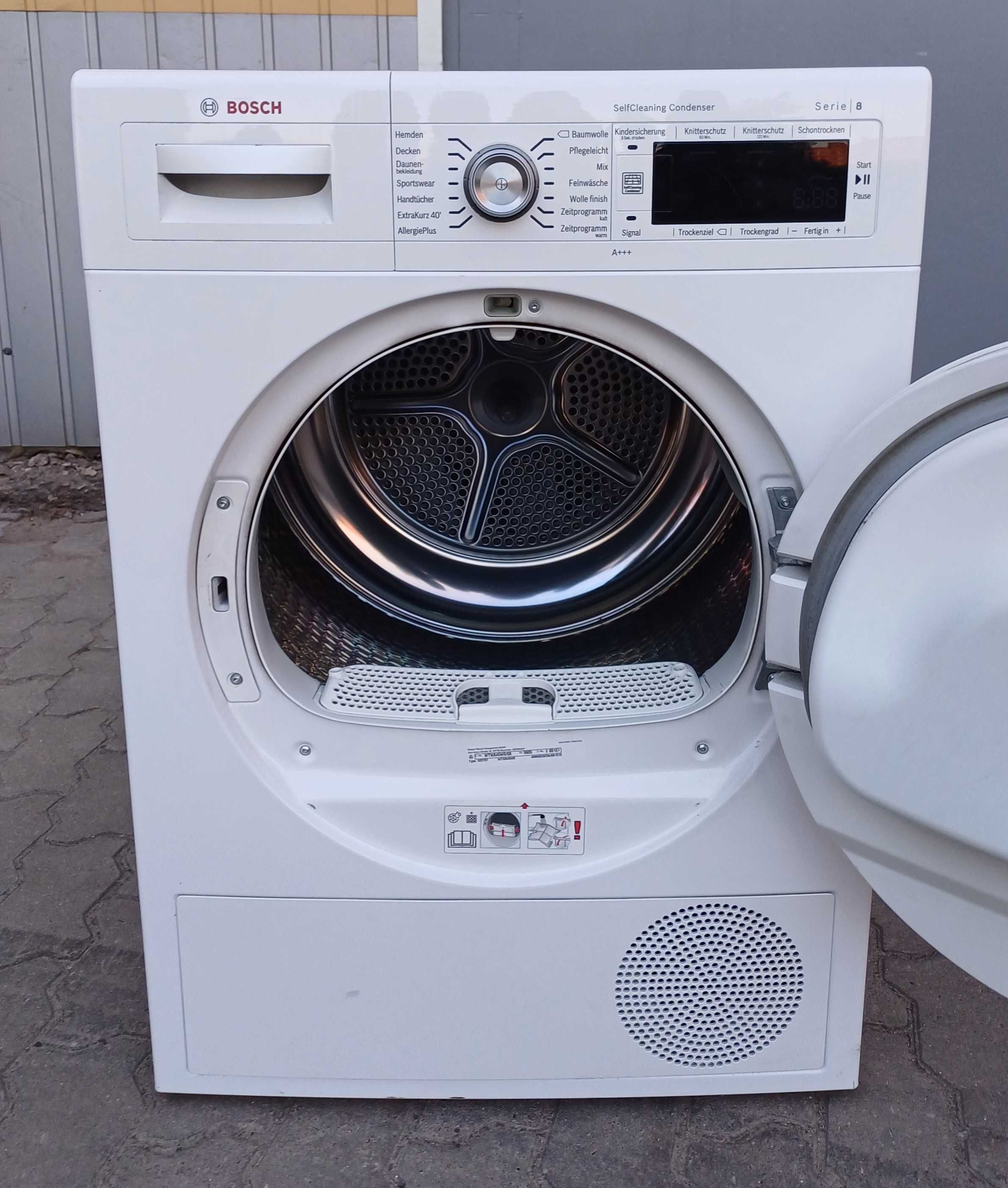Сушильна машина для одягу з тепловим насосом Бош Bosch WTW845W0