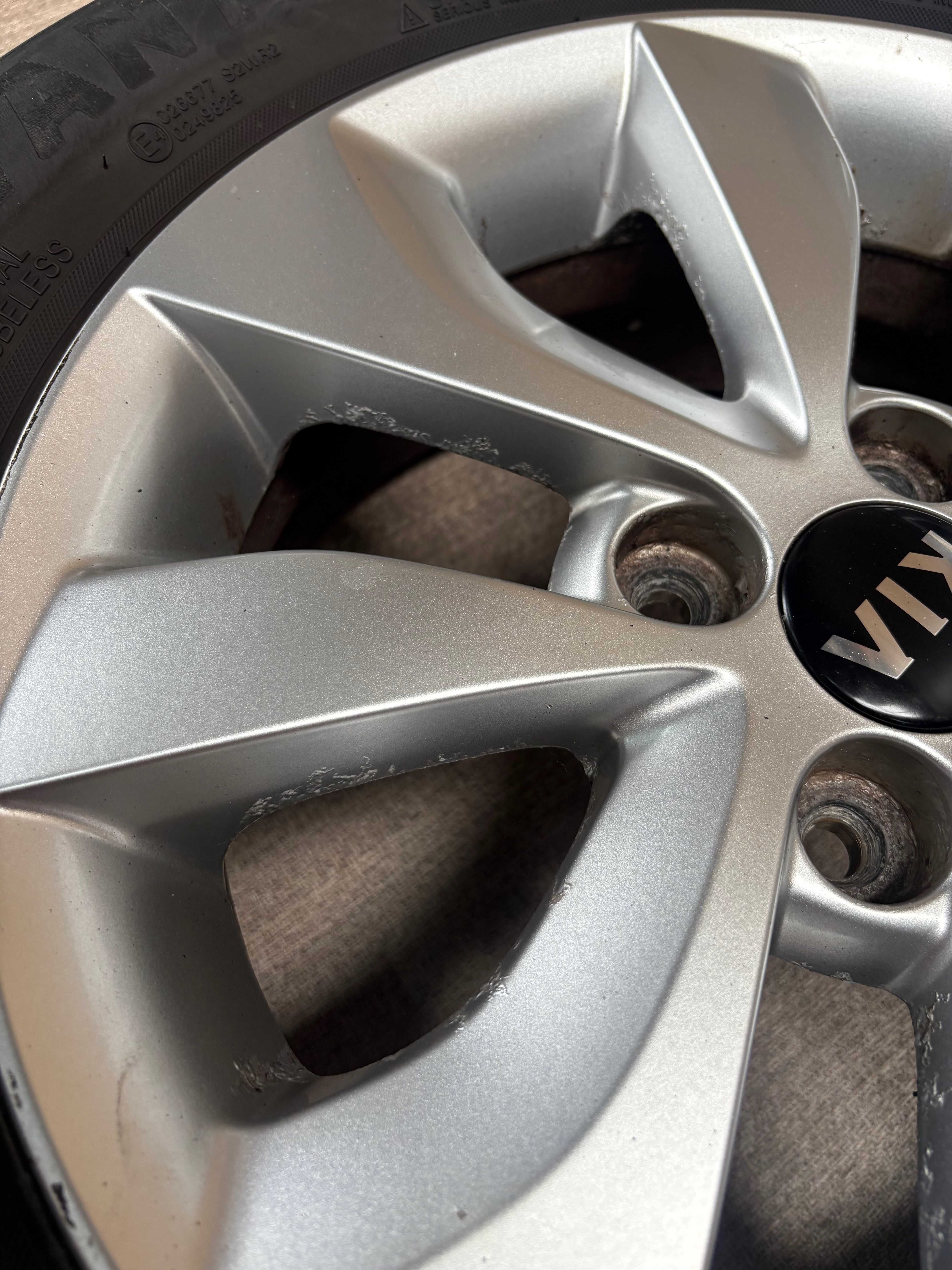 felgi kia 4x100 5,5jx15 et 36