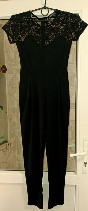 Чорний фірмовий комбінезон boohoo