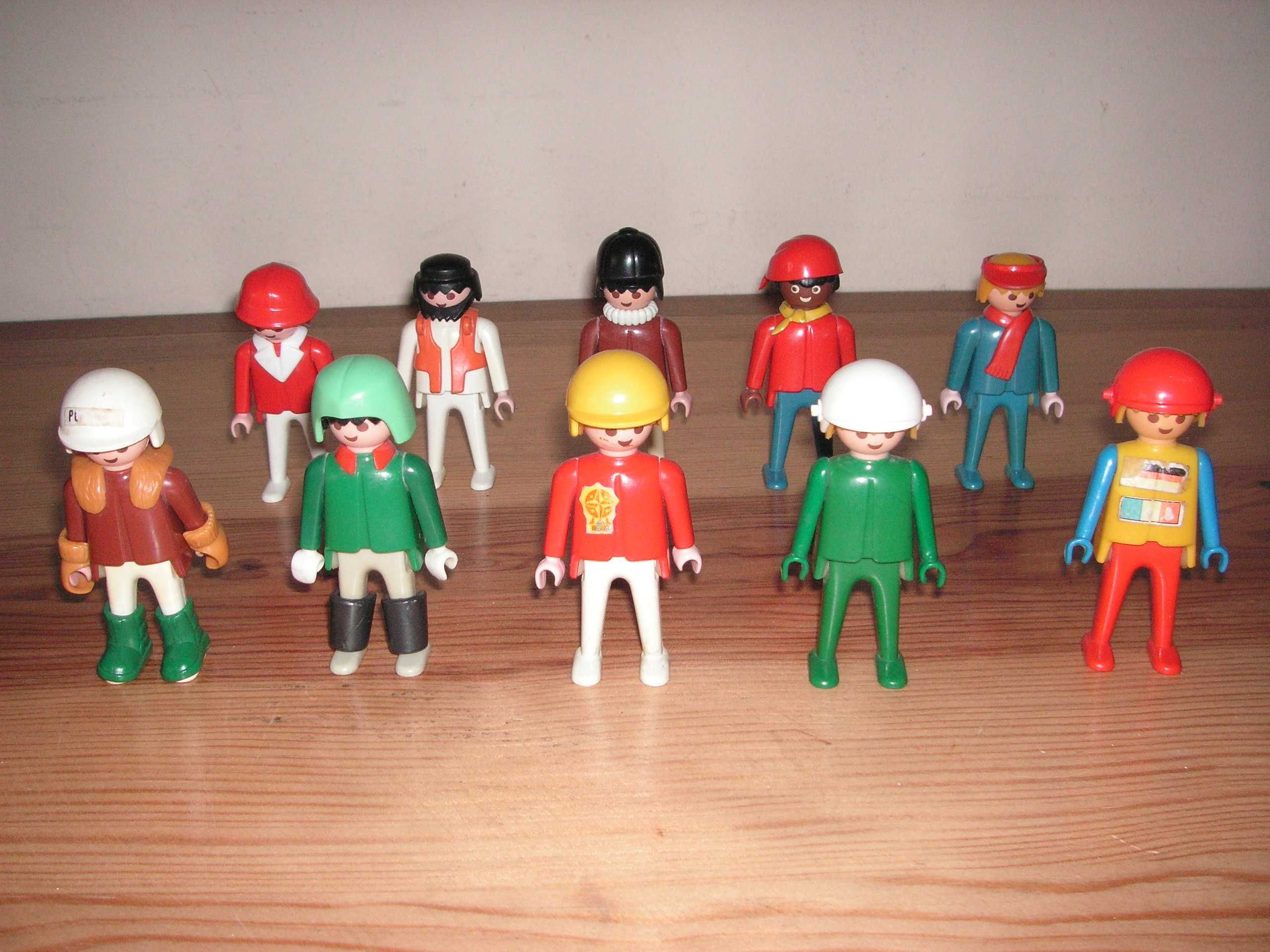 Bonecos / Figuras Playmobil Capacetes e Outros Geobra 1974