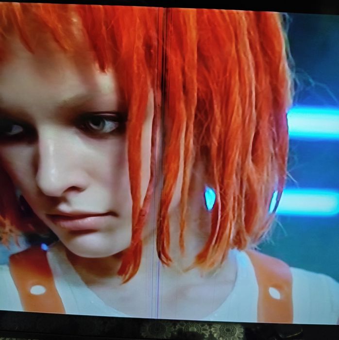 Samsung UN40NU7100 :7-го поколения
Экран: 40 in, VA, Edge LED, 3840 x