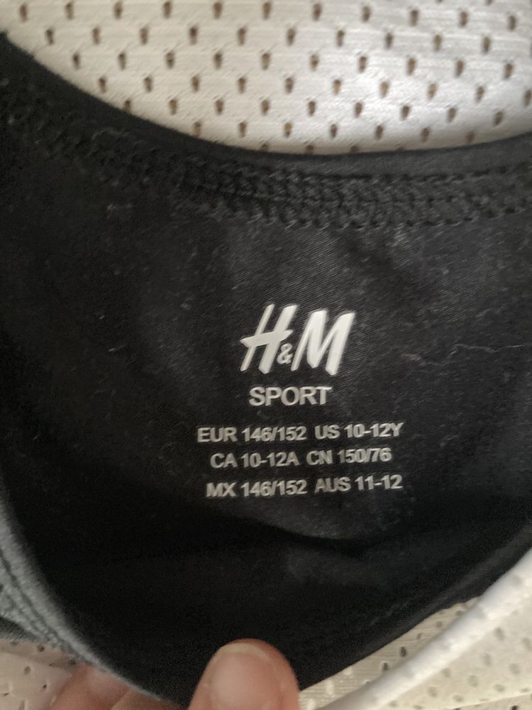 Sportowa koszulka z H&M rozm 146/152