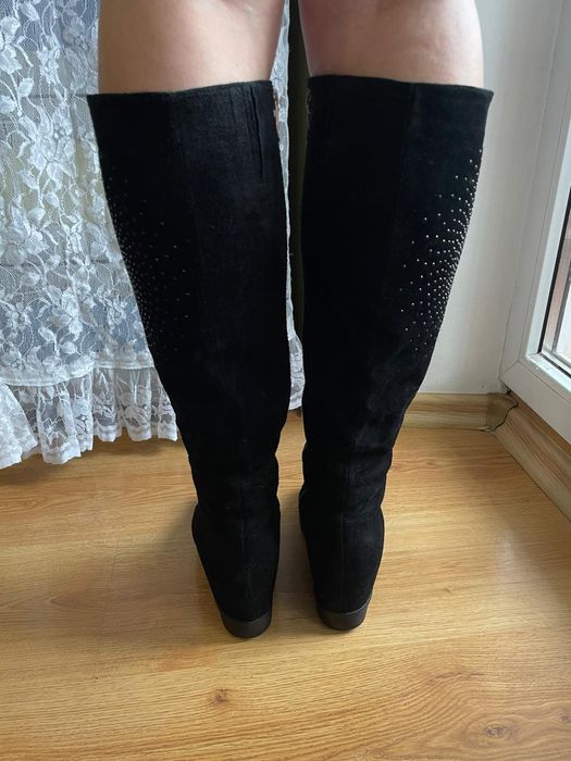 Сапоги  женские  ботфорты