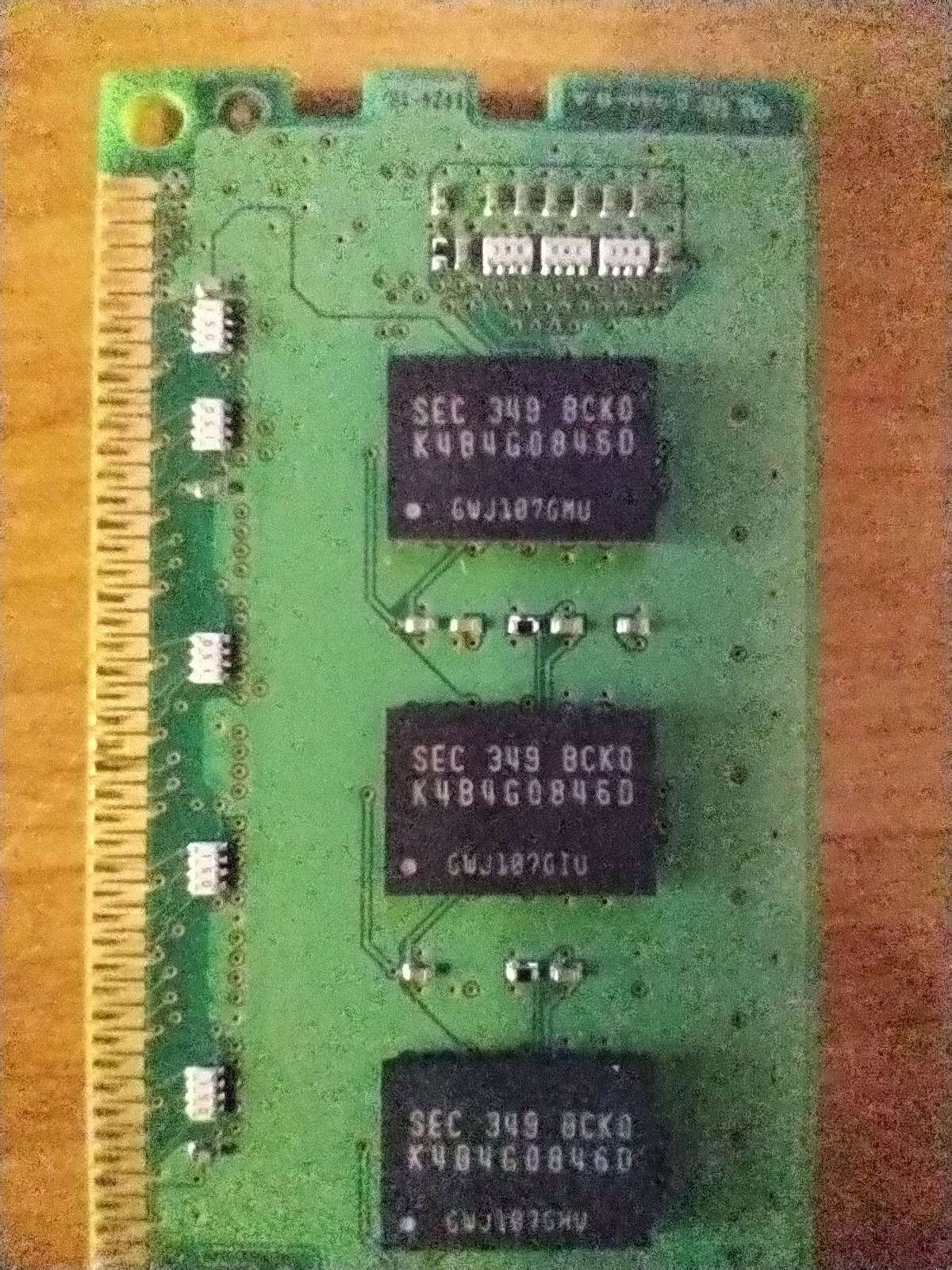 Оперативна пам'ять Sumsung DDR3 -1600 Мгц на 16 ГБ (набір 8+8 ГБ )