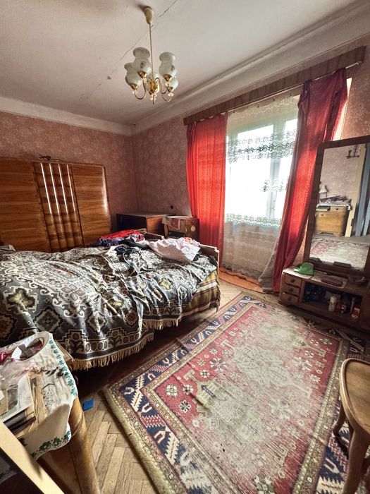 Продаж просторої 3-х кім.квартири без ремонту