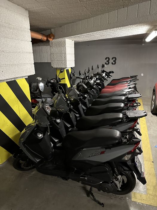 Skuter skutery wynajem wypożyczalnia na dostawy Uber Eats Bolt Wolt