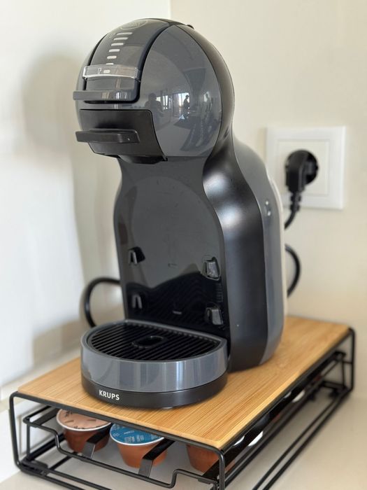 Nescafé Dolce Gusto Mini Me + Suporte para Cápsulas