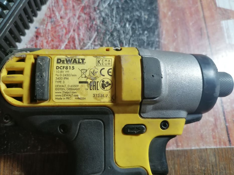 Імпакт оригінал DeWalt 10.8v комплект 2 АКБ