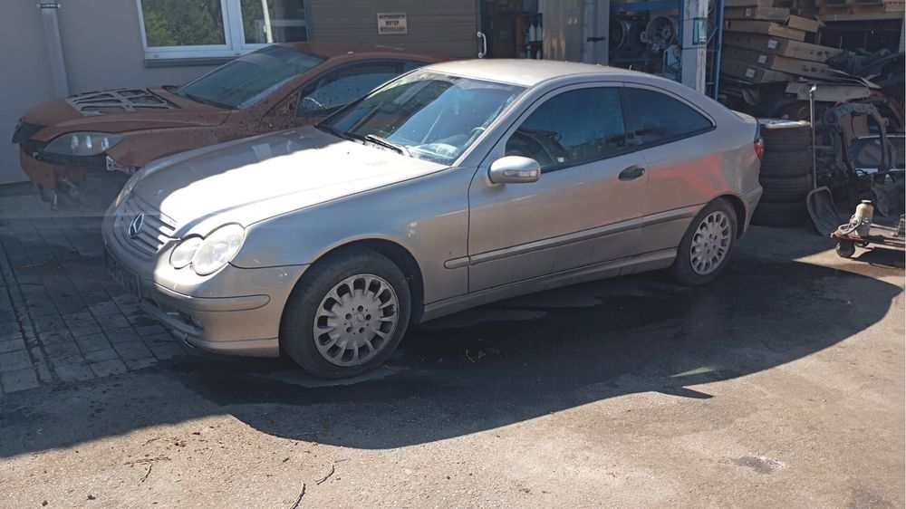 Mercedes c203 2.2 cdi na czesci