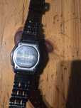 Zegarek casio wodo odporny.