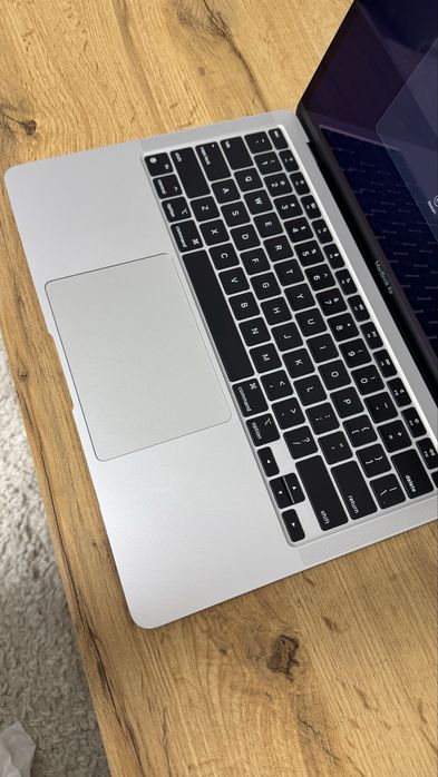 Apple MacBook Air 13 M1 2020