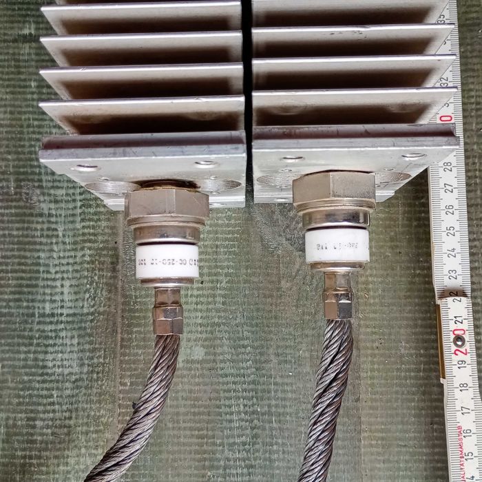 Dioda prostow. 250A 1200V Unitra Lamina + radiator aluminiowy  2 szt.