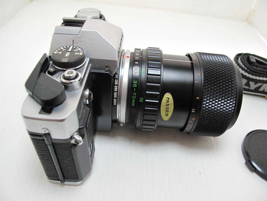 Olympus  OM 20 com Ojectiva OM Auto zoom 35 - 70