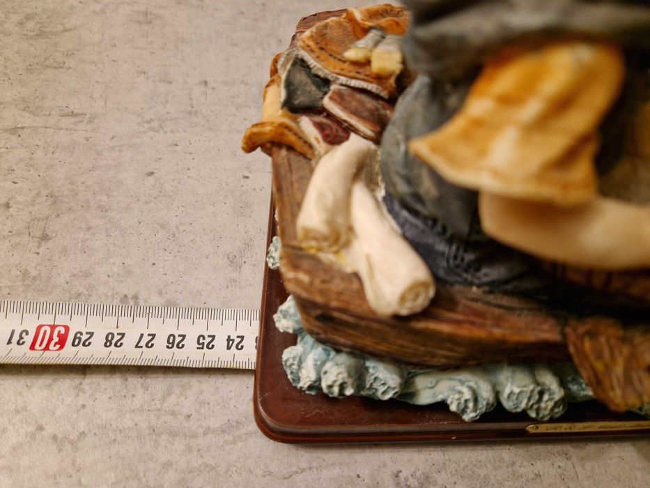 Estátua de marfinite ( R & F Collection)