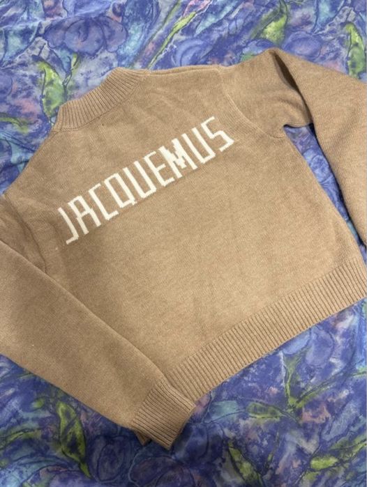 Трендовий оригінальний вовняний светр  бежевий jacquemus