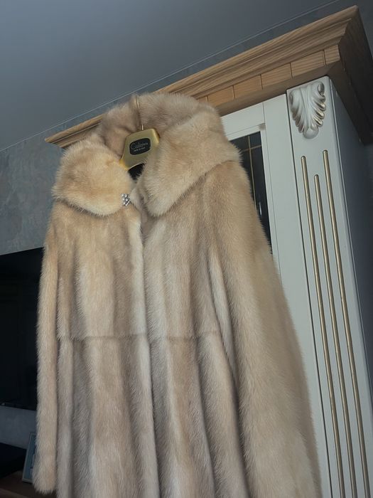 Шикарная, теплая норковая шуба с капюшоном! Карамель