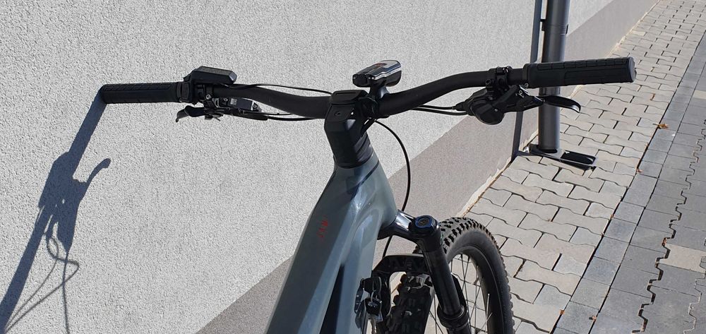 Rower elektryczny FOCUS JAM2 6.7 full 29 BOSCH 800 CX5 2025 cube e-mtb