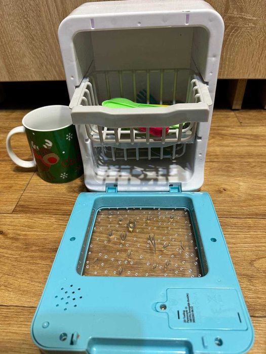 Дитяча іграшкова посудомийна машина