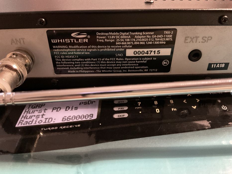 Skaner radiowy Whistler TRX-2 – jak nowy, komplet, DMR