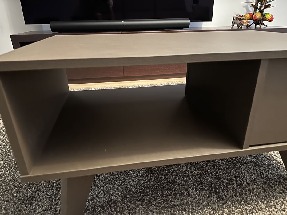 Mesa de apoio castanha
