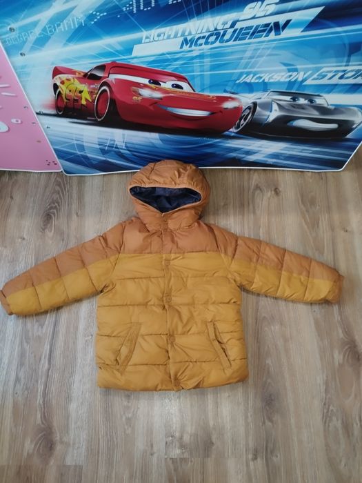 Куртка демісезонна Zara на хлопчика на холодну осінь 116р