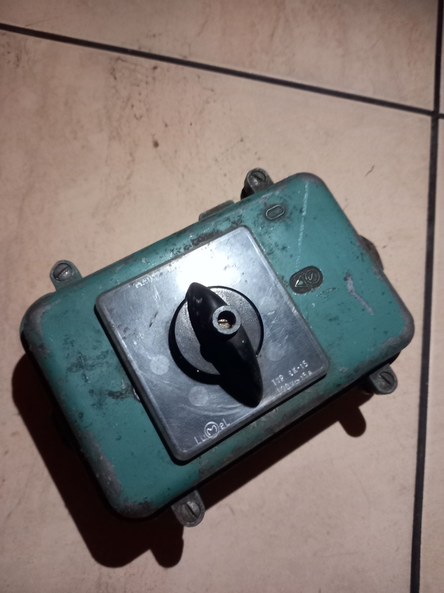 Przełącznik łącznik siłowy krzywkowy Lumel Spamel Łk-15 500V