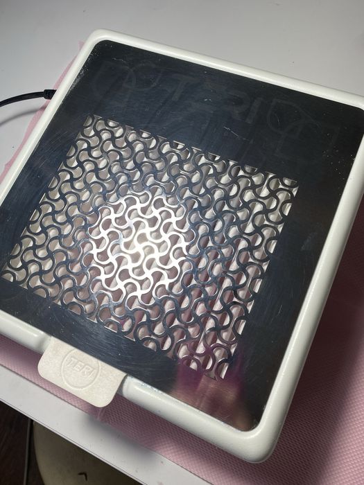 Настільна витяжка для манікюру Teri