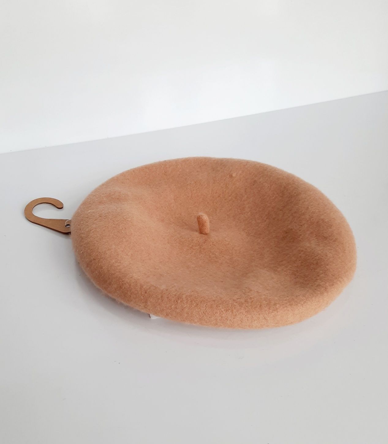 Stradivarius вовняний берет в кольорі camel