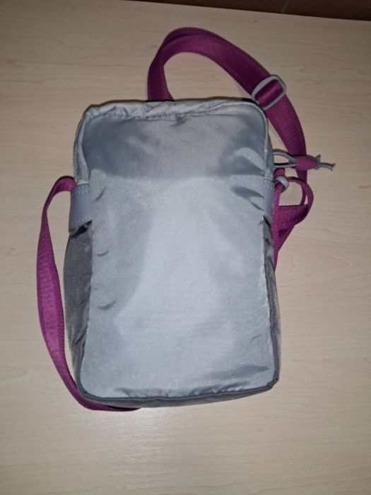 Сумочка Nike хороший подарунок для жінок