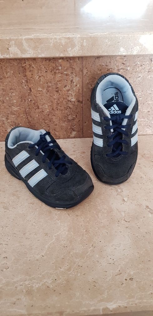 Buty, buciki Adidas 22-23 (14cm)