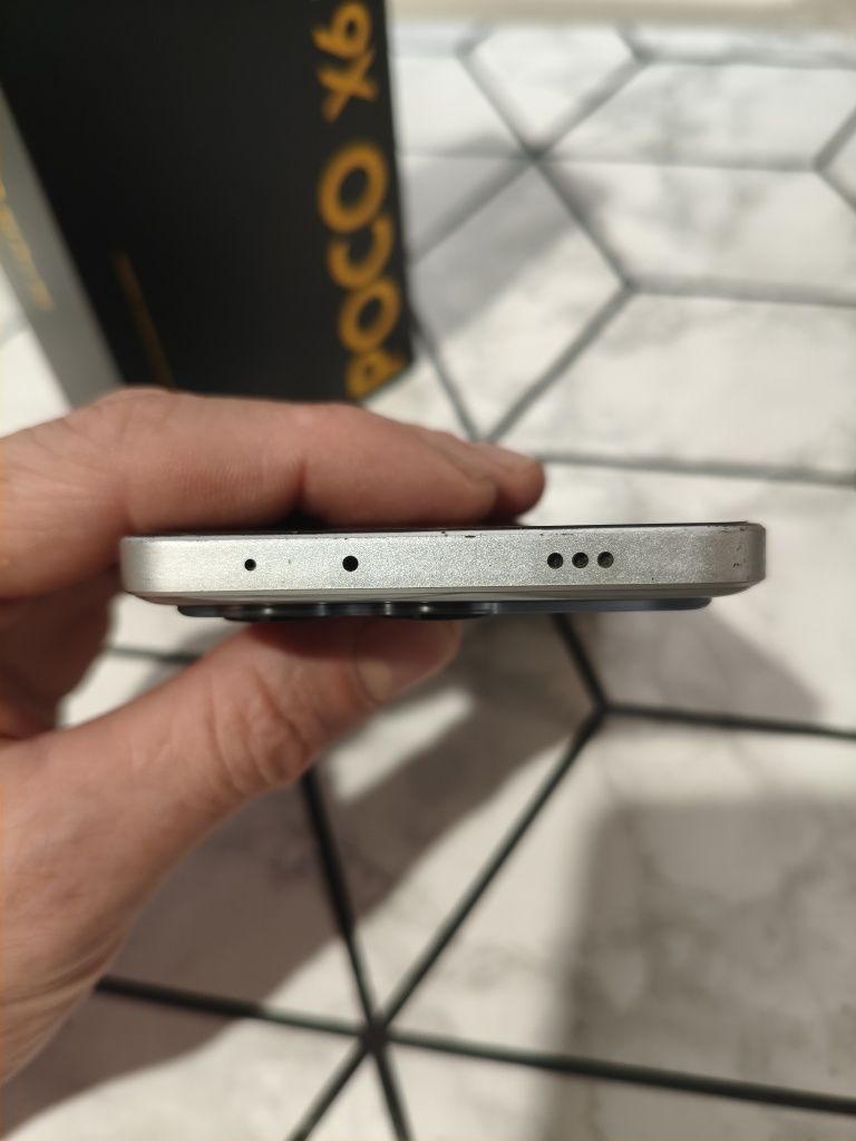 Poco x 6 pro 8/256 хорошее состояние.