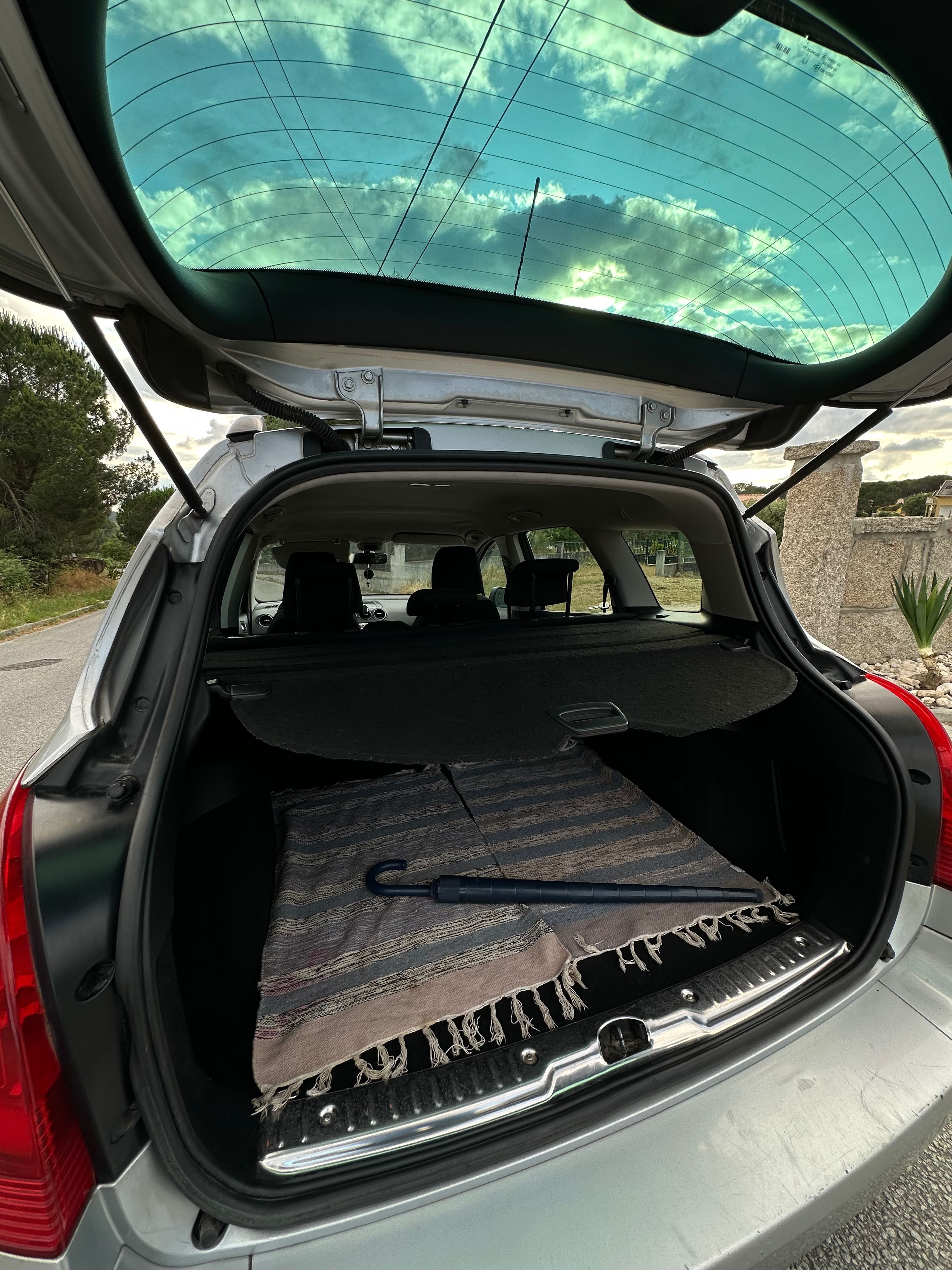 Peugeot 308SW cinzento