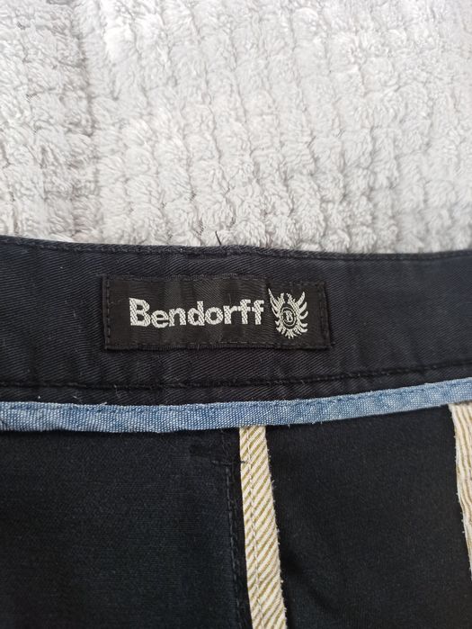 Czarne spodnie Bendorff