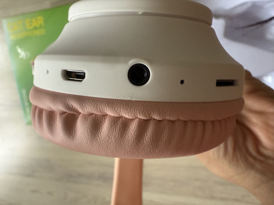 Бездротові складні навушники з мікрофоном і bluetooth с ушками и led