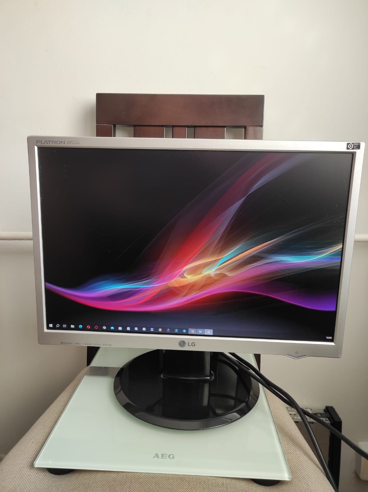 Monitor LCD LG Flatron L196WTQ-SF