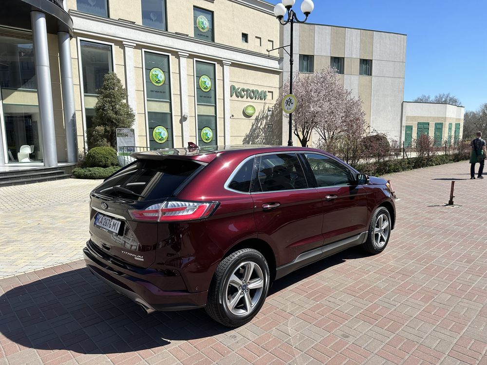 Ford edge titanium