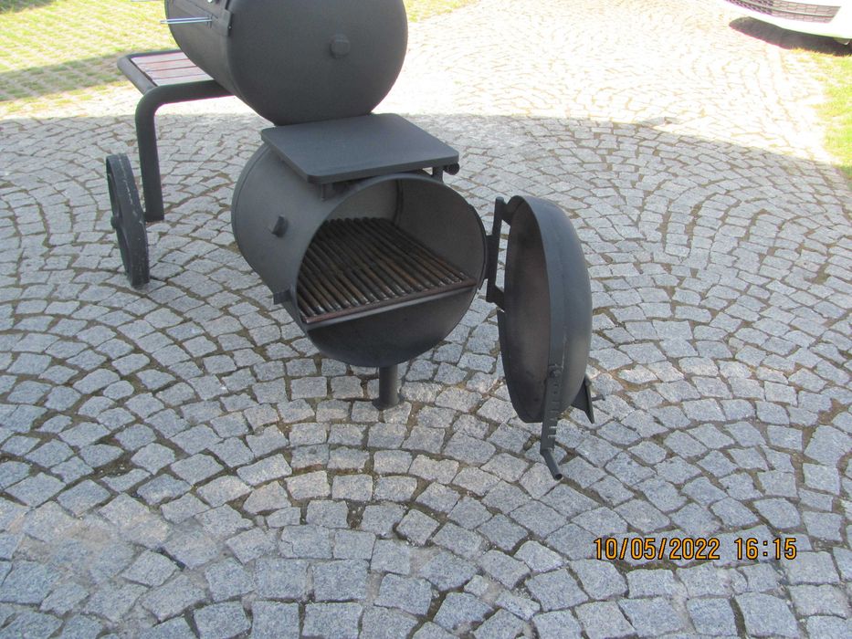 grill metalowy ogrodowy