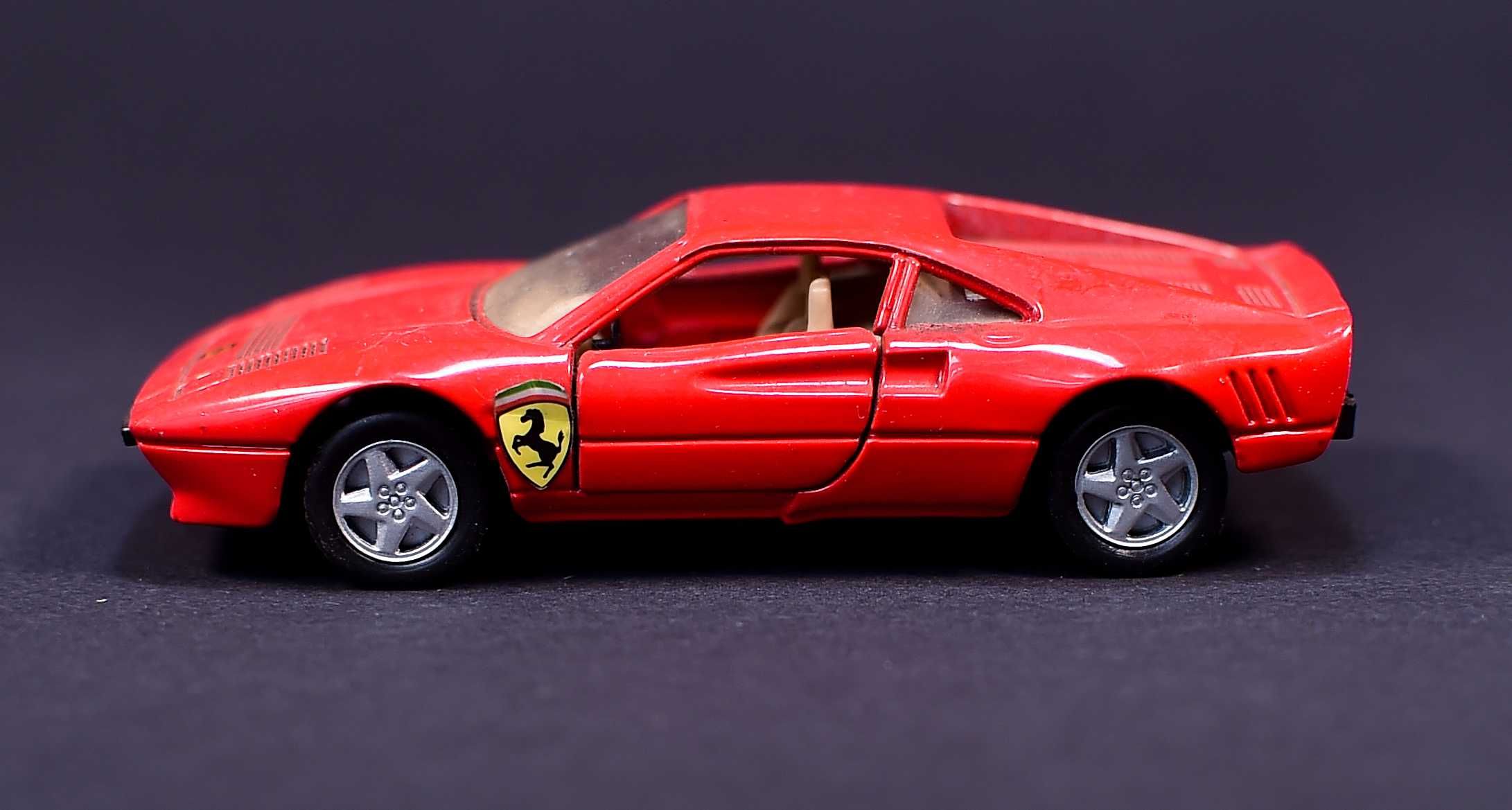 Samochodzik # Ferrari  288GTO Scale 1/36 Maisto