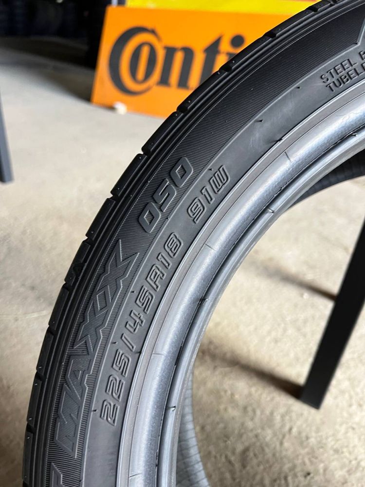 Шини 225/45 r18 Dunlop SP Sport Maxx 050 літо 2шт (1245)