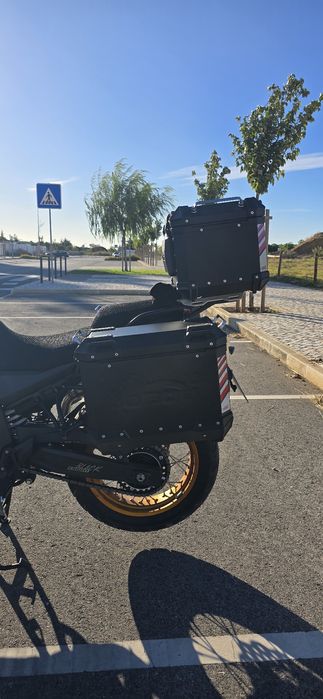 Voge 525 DSX Black Knigth