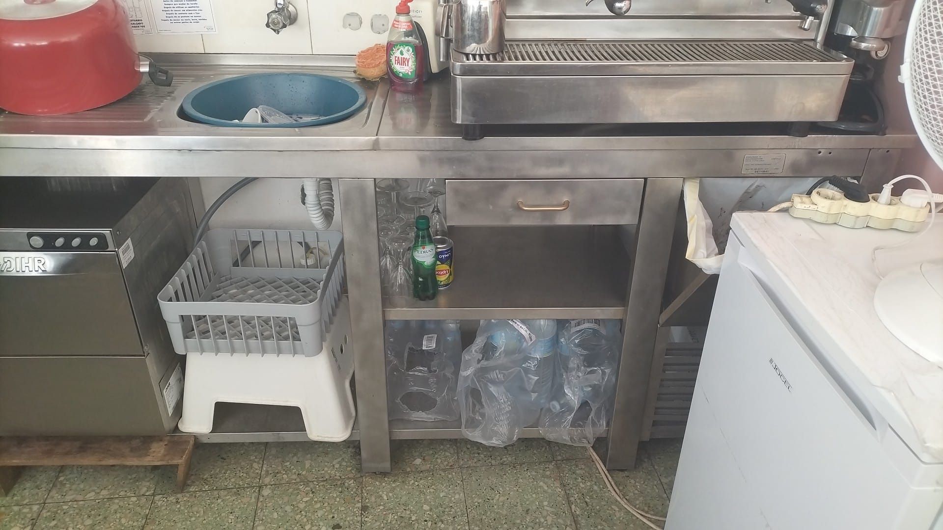 Balcão de máquina do café