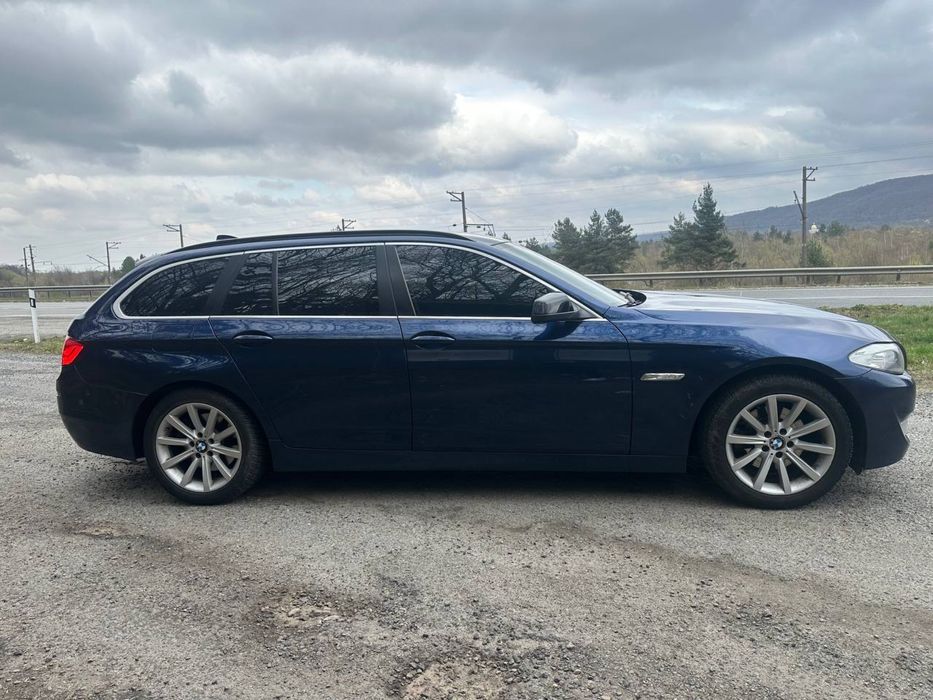 Бмв ф11 520д 2011р