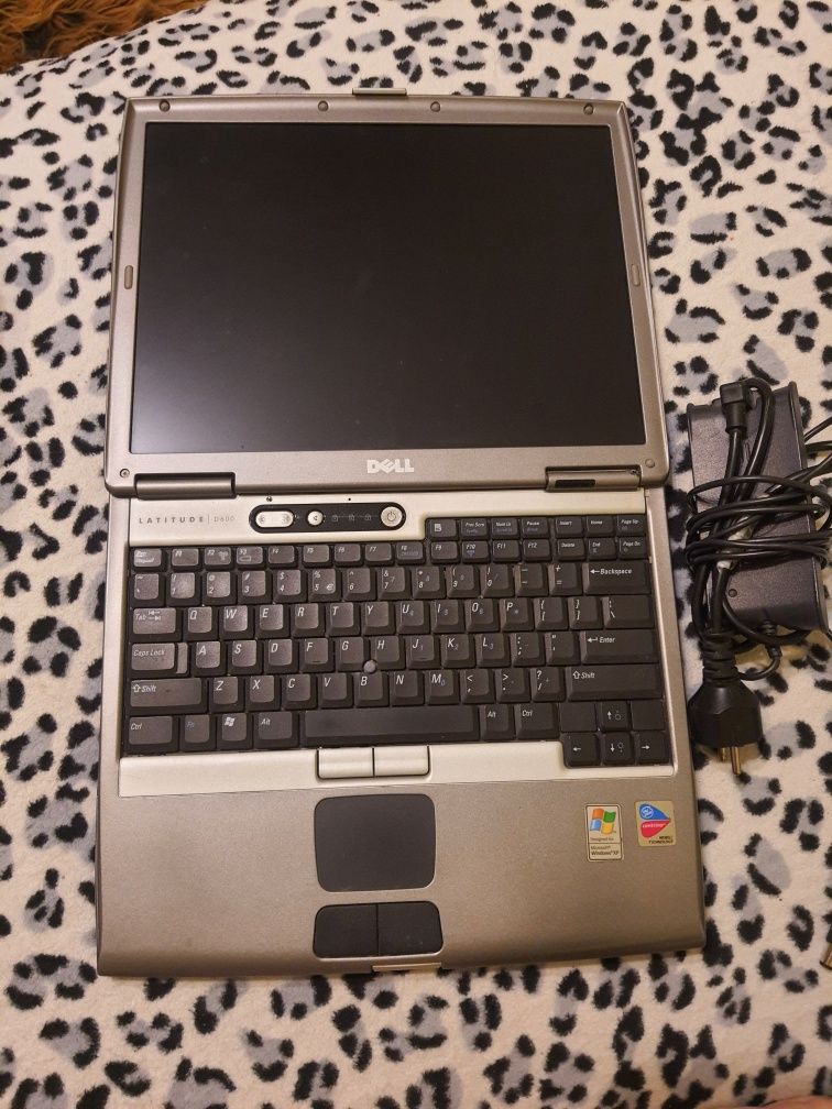 Laptop Dell Latitude D600